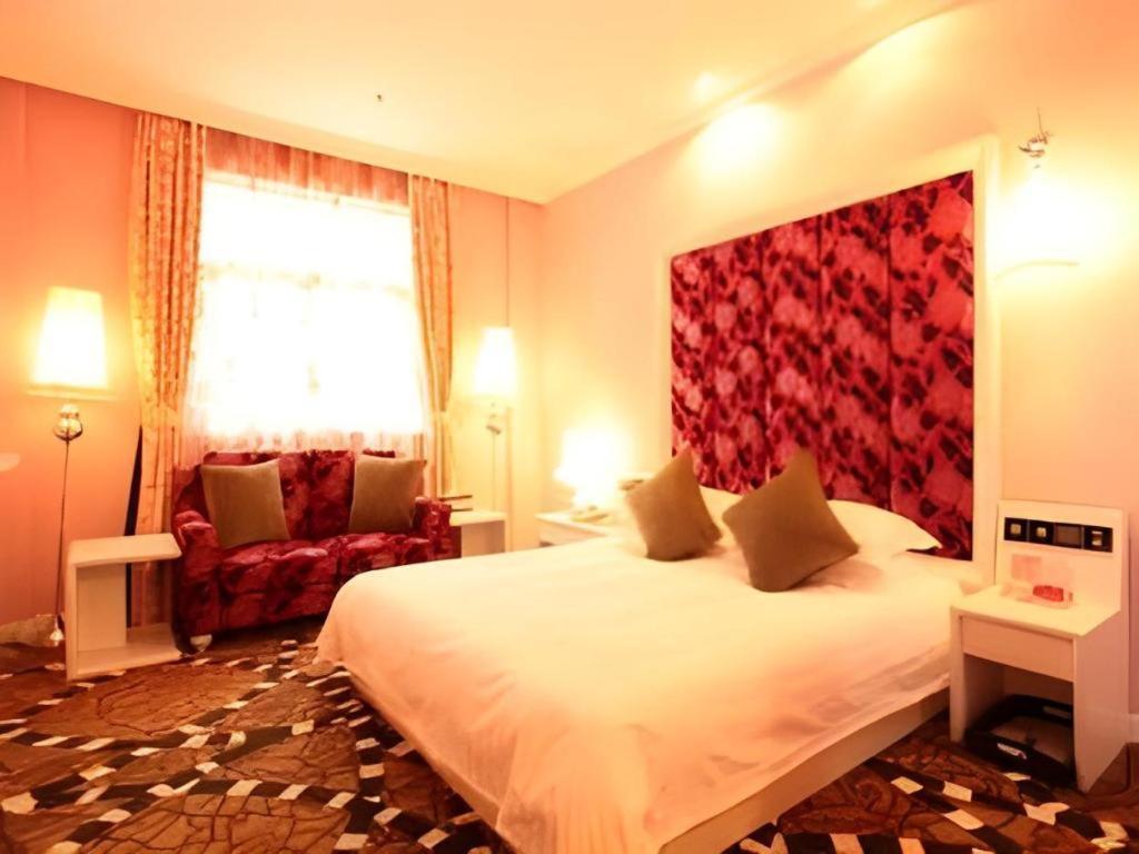 Elegance Bund Hotel Shanghai Exterior photo