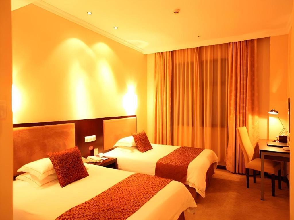 Elegance Bund Hotel Shanghai Exterior photo