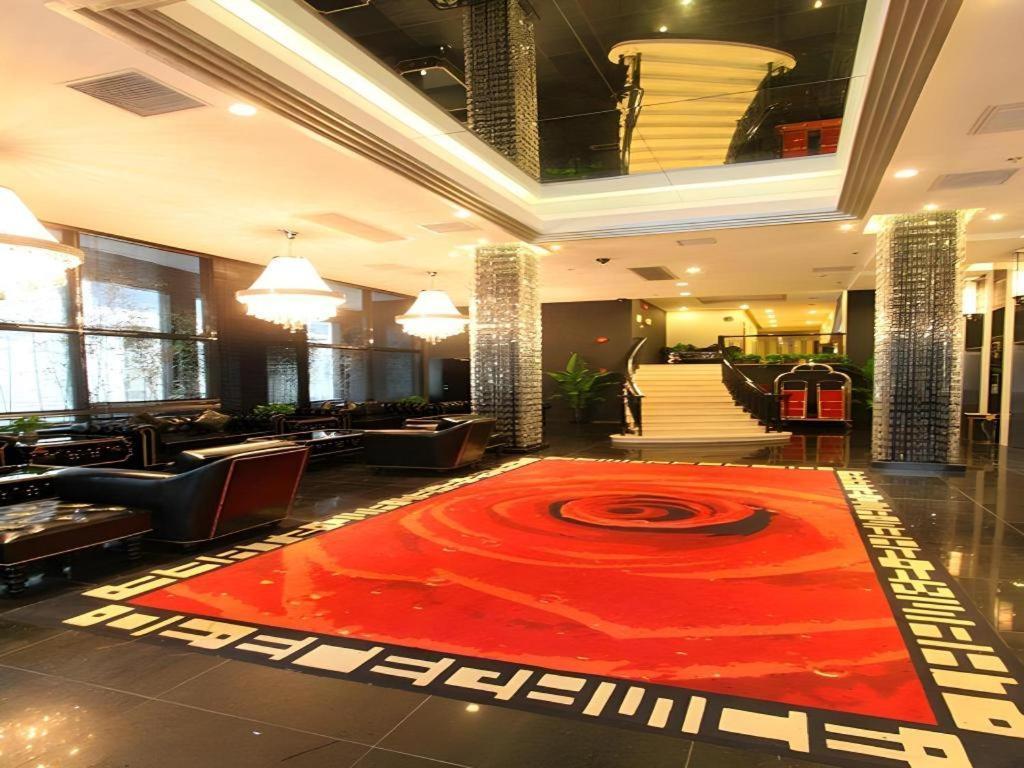 Elegance Bund Hotel Shanghai Exterior photo